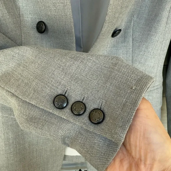 White House Black Market Light Gray Blazer - Picture 14 of 17